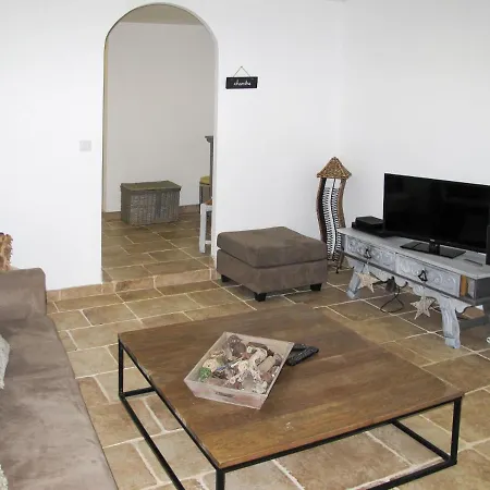 Giovanetti - Ctn321 Apartment *